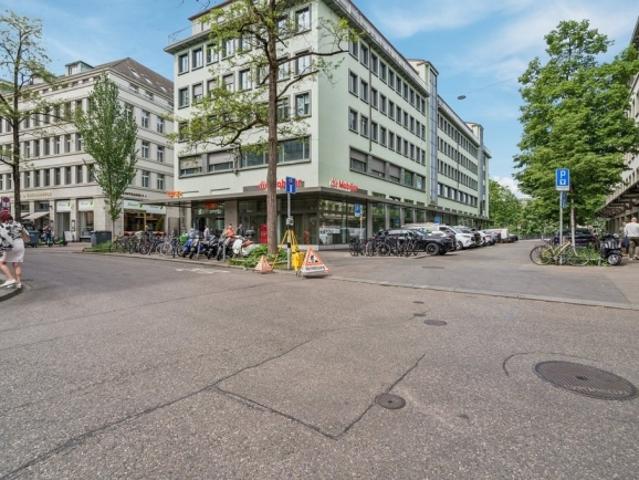 Büro kaufen in Einigen, Zürich