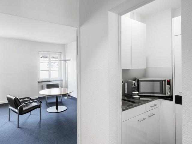 Büro mieten in Einigen, Zürich