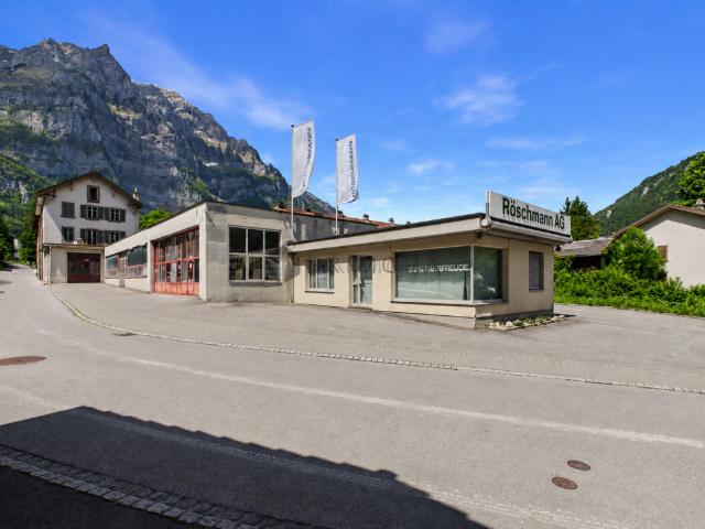 Grundstück kaufen in Glarus