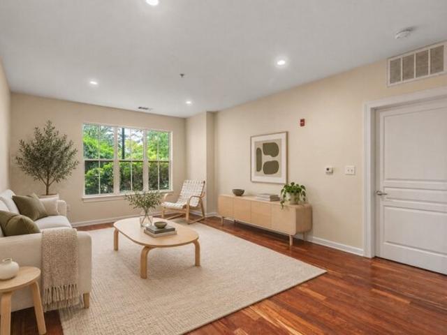 Condo for sale in Repton Place, Watertown
