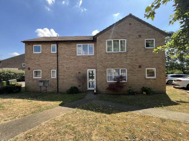 Studio for rent in Marsh Farm, Luton