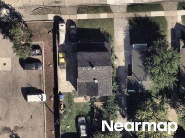 House for sale in Van Dyke, Warren