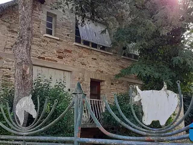 Maison vente à Millau, Réquista