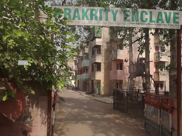Flat for sale in North Delhi, Deri