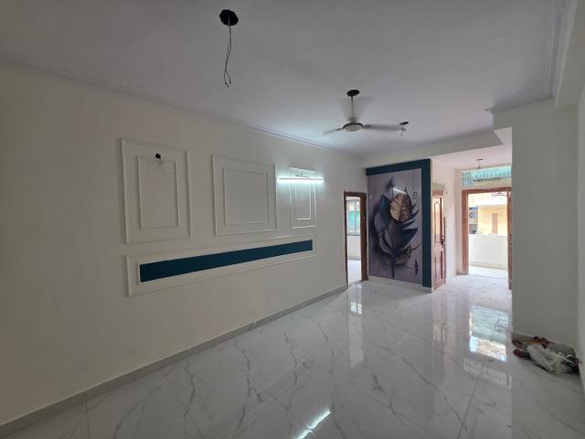Flat for sale in Sikanderpur, Ghaziabad