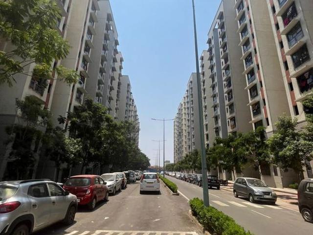 Flat for sale in Lodha Crown Taloja, Thane