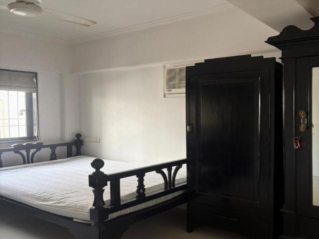 Flat for sale in Parel, Mumbai City District