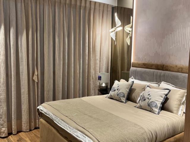Flat for sale in Parel, Mumbai City District