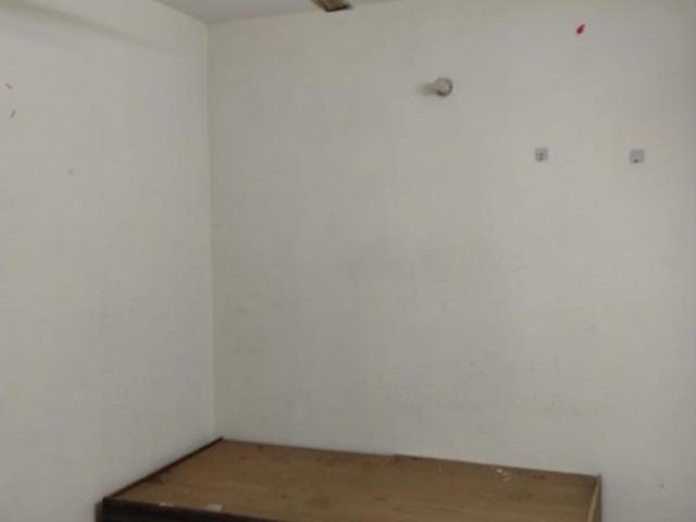 Flat for sale in South East Delhi, Delhi