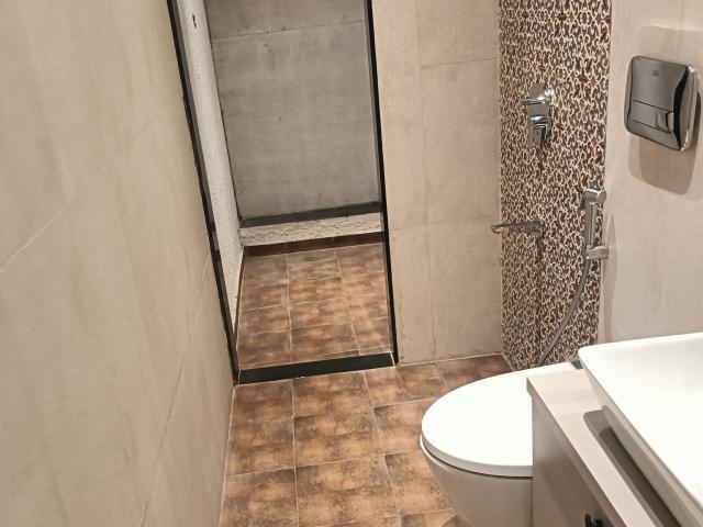 Flat for sale in Parel, Mumbai City District