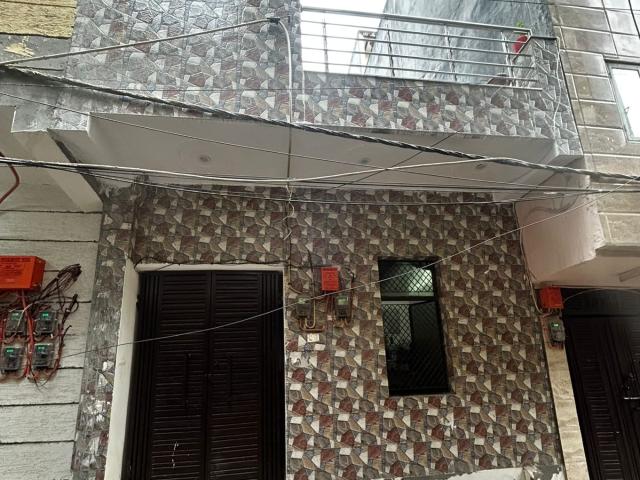 House for sale in West Delhi, Deri