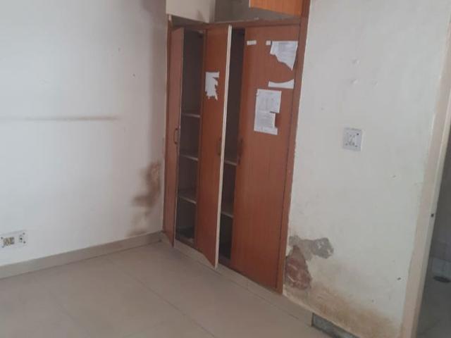 Flat for sale in Dwarka, Delhi