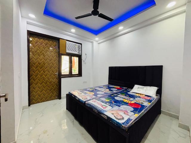 Flat for sale in Vishwakarma Colony, Delhi