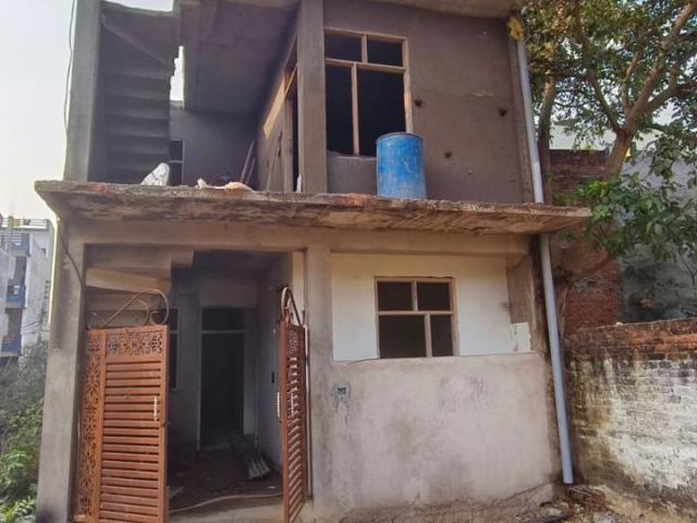 House for sale in Chinhat, Lucknow