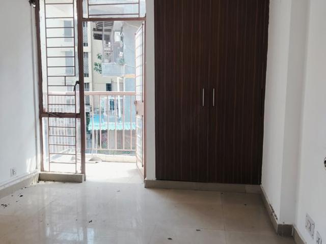 Flat for sale in Vasant Kunj, Delhi