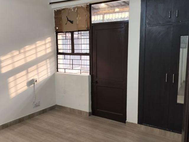 Flat for sale in Dwarka, Delhi