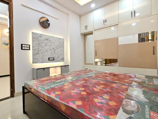 Flat for sale in Indraprastha Extension, Delhi