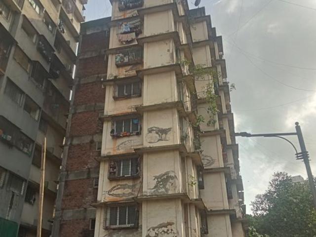 Flat for sale in Mulund Colony, Mumbai Suburban District