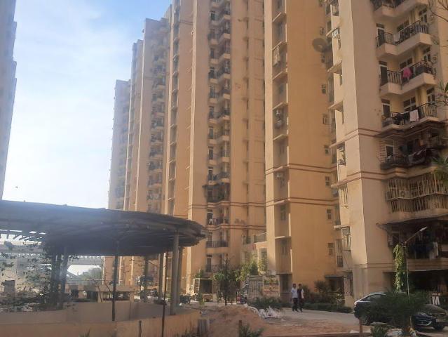Flat for sale in Barola, Noida