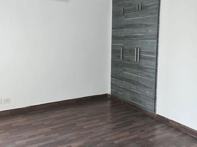Flat for sale in Sector 137, Noida