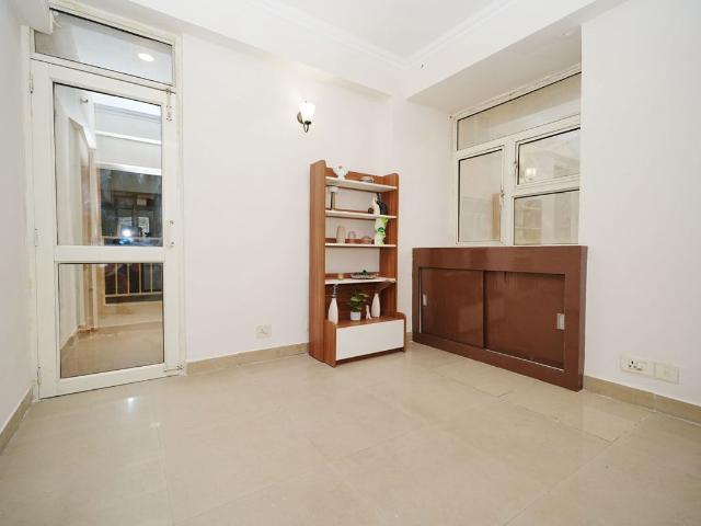 Flat for sale in Sector 137, Noida