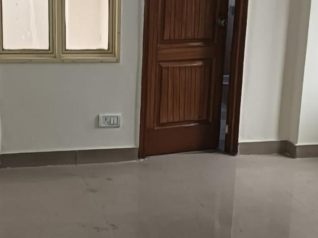 Flat for sale in North West Delhi, Deri