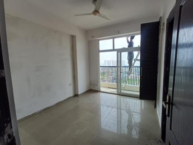 Flat for sale in Supertech Livingston, Ghaziabad