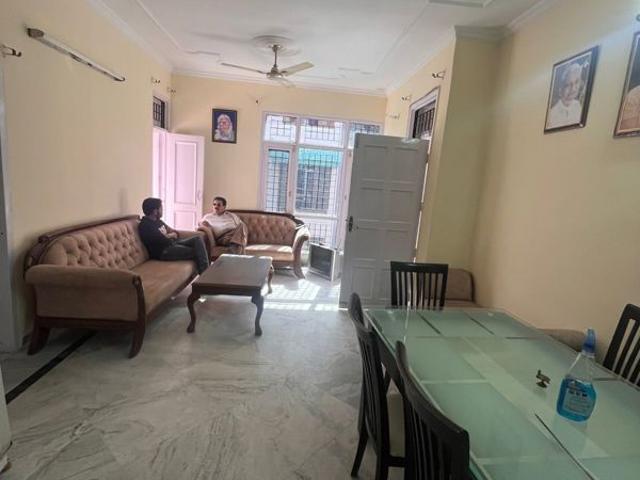 Flat for sale in Sector 49, Chandigarh