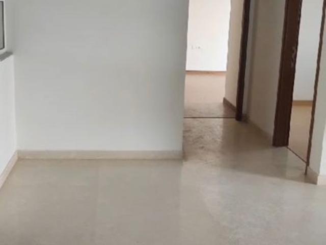 Flat for sale in Sector 43, Noida