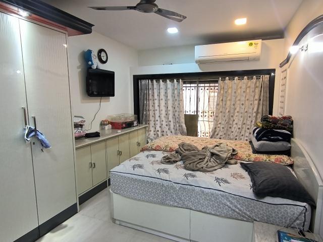Flat for sale in Dadar West, Mumbai City District