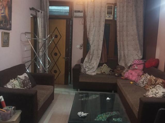 Flat for sale in East Delhi, Deri
