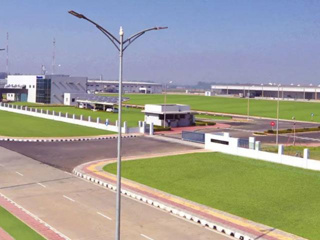 Flat for sale in Seekri village, Faridabad