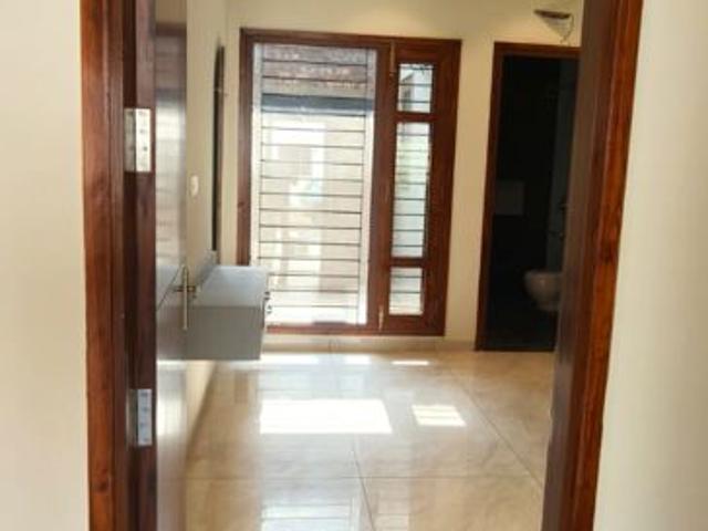 Flat for sale in Sector 127, Kharar