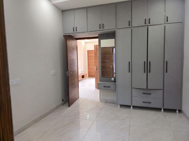 Flat for sale in Sector 127, Kharar
