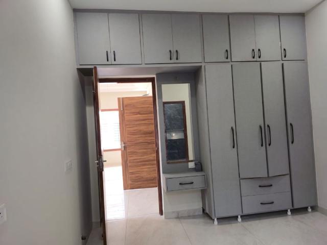 Flat for sale in Sector 127, Kharar