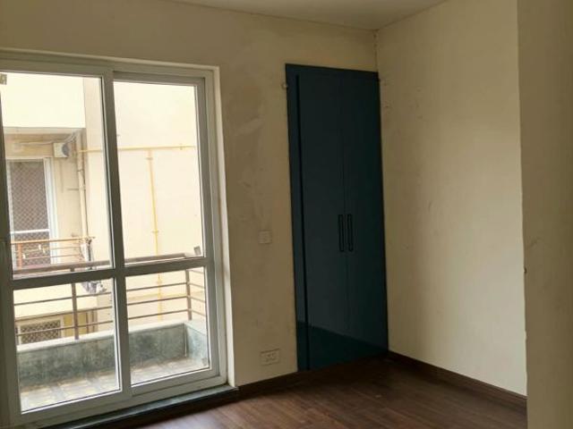 Flat for sale in Machgarh, Faridabad