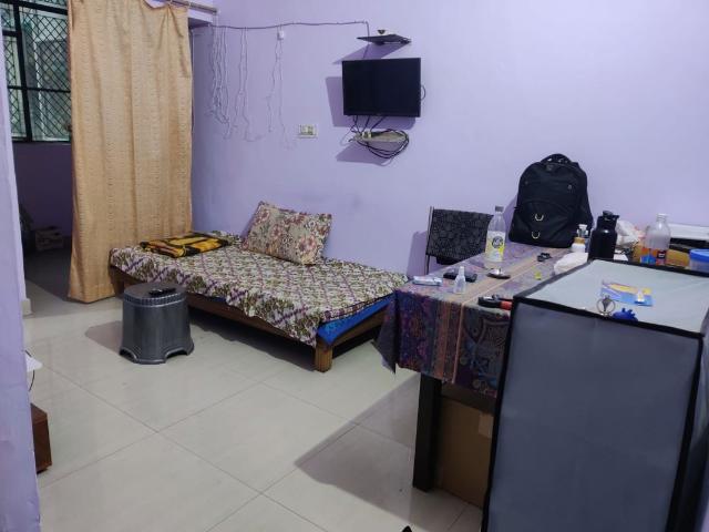 Flat for sale in South West Delhi, Deri