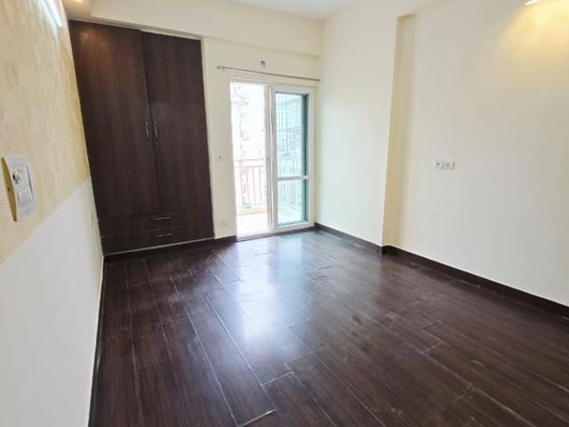 Flat for sale in Sector 50, Noida