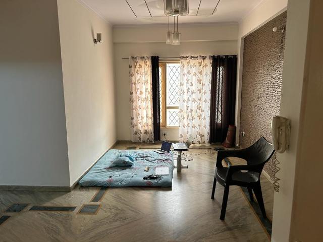 Flat for sale in Vaishali, Ghaziabad