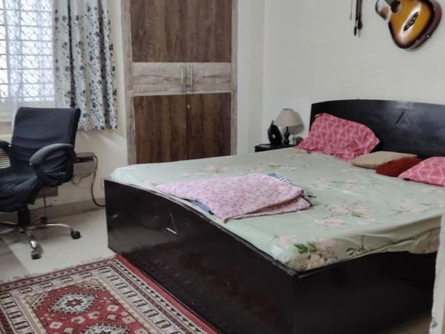 Flat for sale in Sector 107, Noida