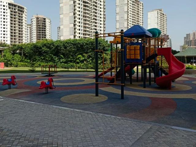 Flat for sale in Omaxe The Lake, Baronjian