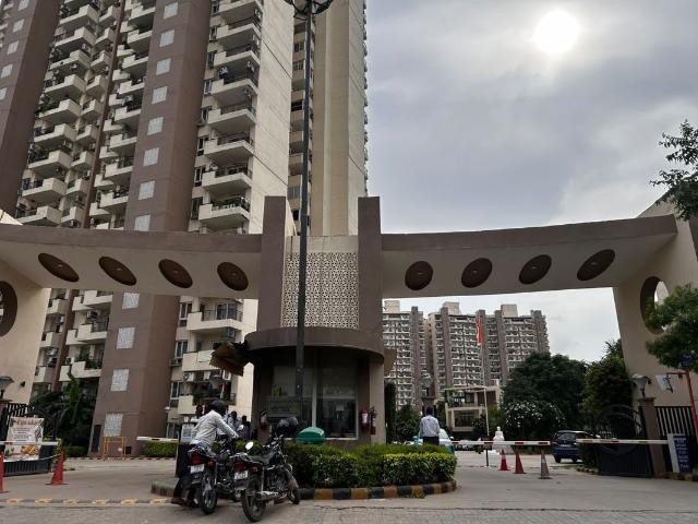 Flat for sale in Royal Ville, Gurugram