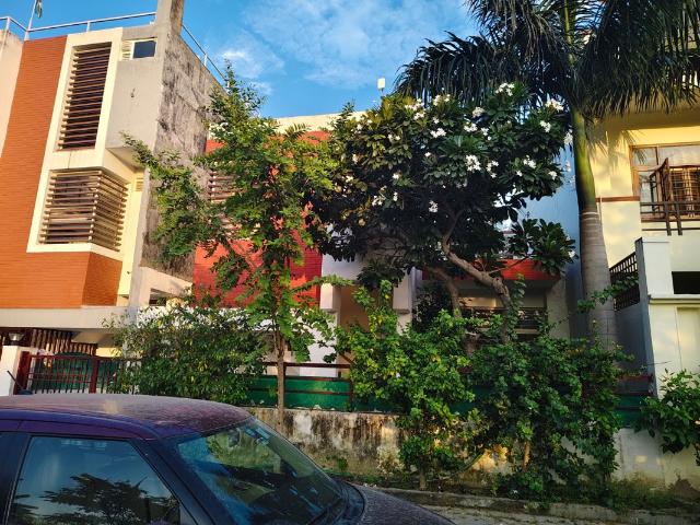 Villa for sale in Aminabad, Lucknow