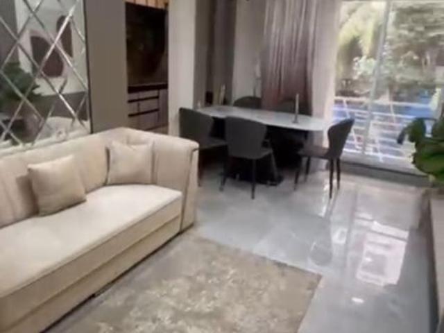 Flat for sale in Goregaon West, Mumbai Suburban District