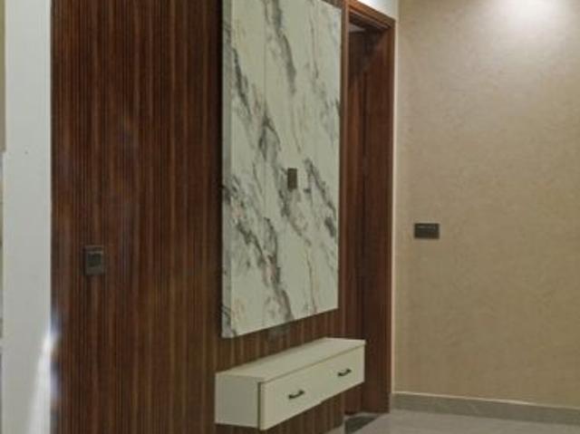 Property for sale in Manglapuri, Delhi