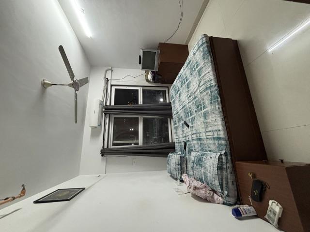 Flat for sale in Vile Parle West, Mumbai