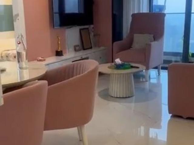 Flat for sale in Oshiwara, Mumbai