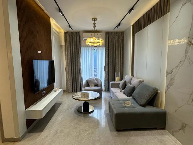 Flat for sale in Oshiwara, Mumbai