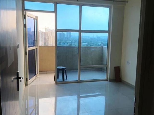 Flat for sale in Sector 67, Gurugram