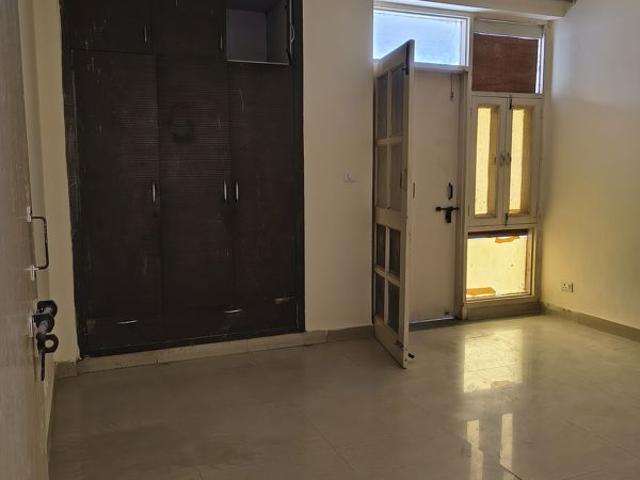 Flat for sale in Sector 86, Faridabad